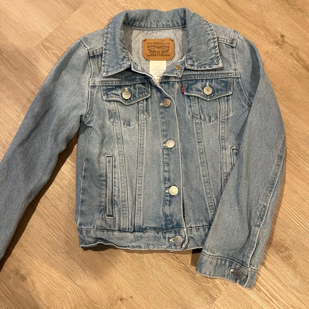 Kids Levi’s denim jacket